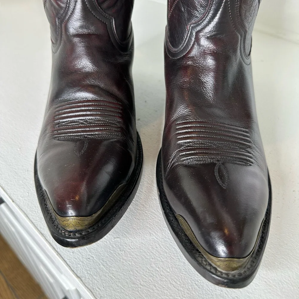 **SOLD**Cody James Men’s Cowboy Boots – Size 10D Burgundy Oxblood Leather - Picture 3 of 9